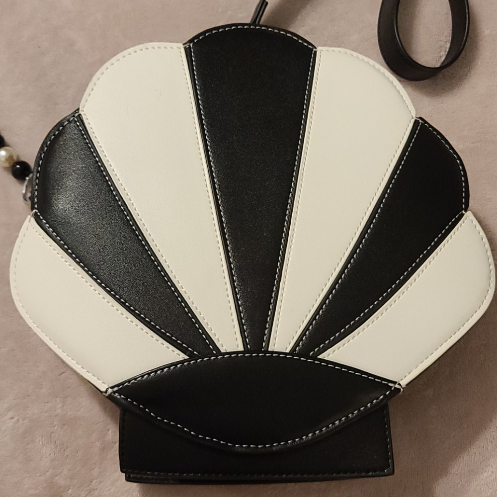 Dollskill Black and White Shell Purse